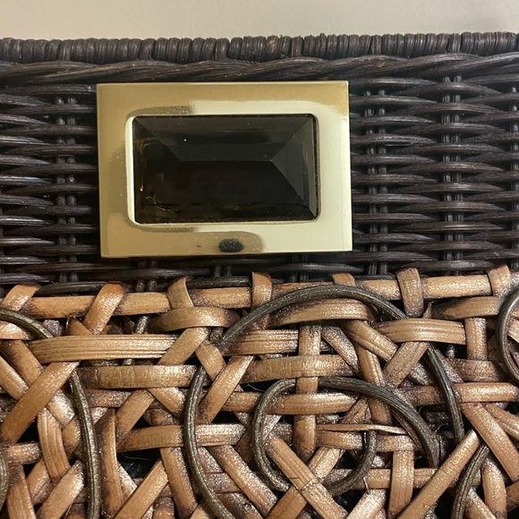 NWOT Kara Ross Designer Wicker Handbag With Gold Chain - Picture 4 of 10